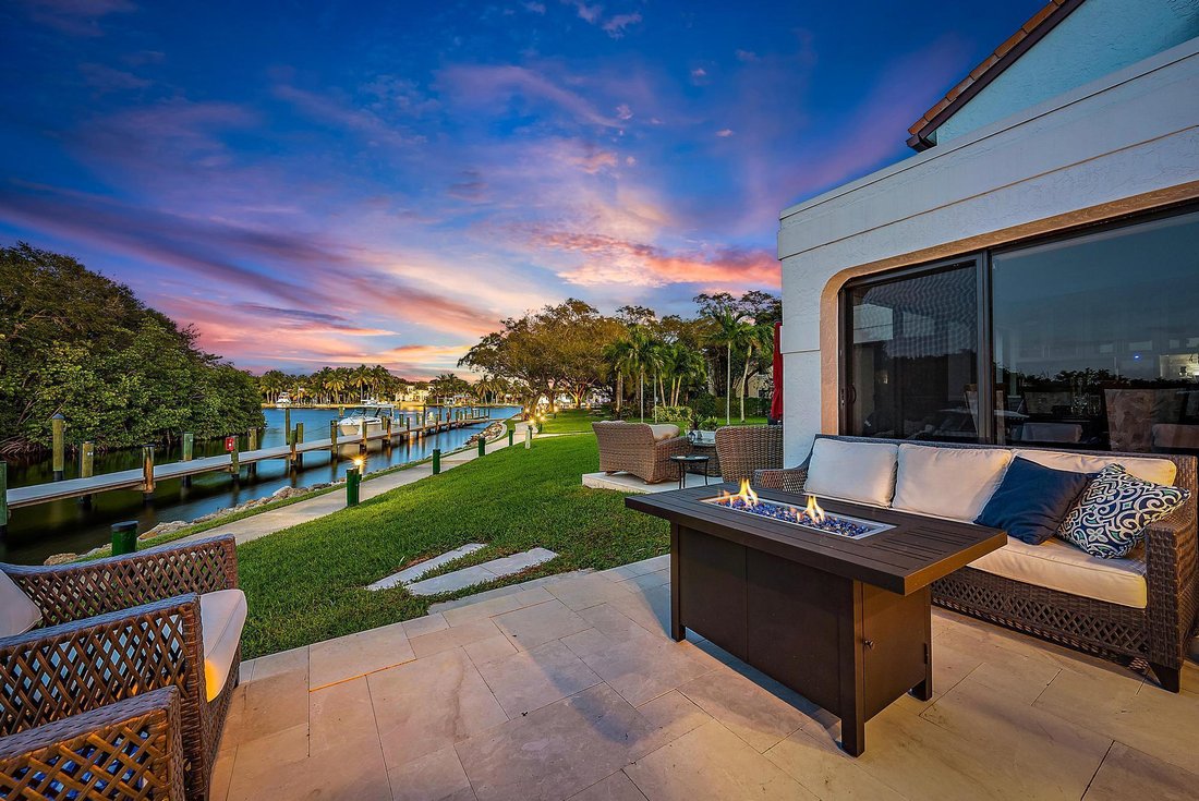 Completely Renovated In Palm Beach Gardens, Florida, United