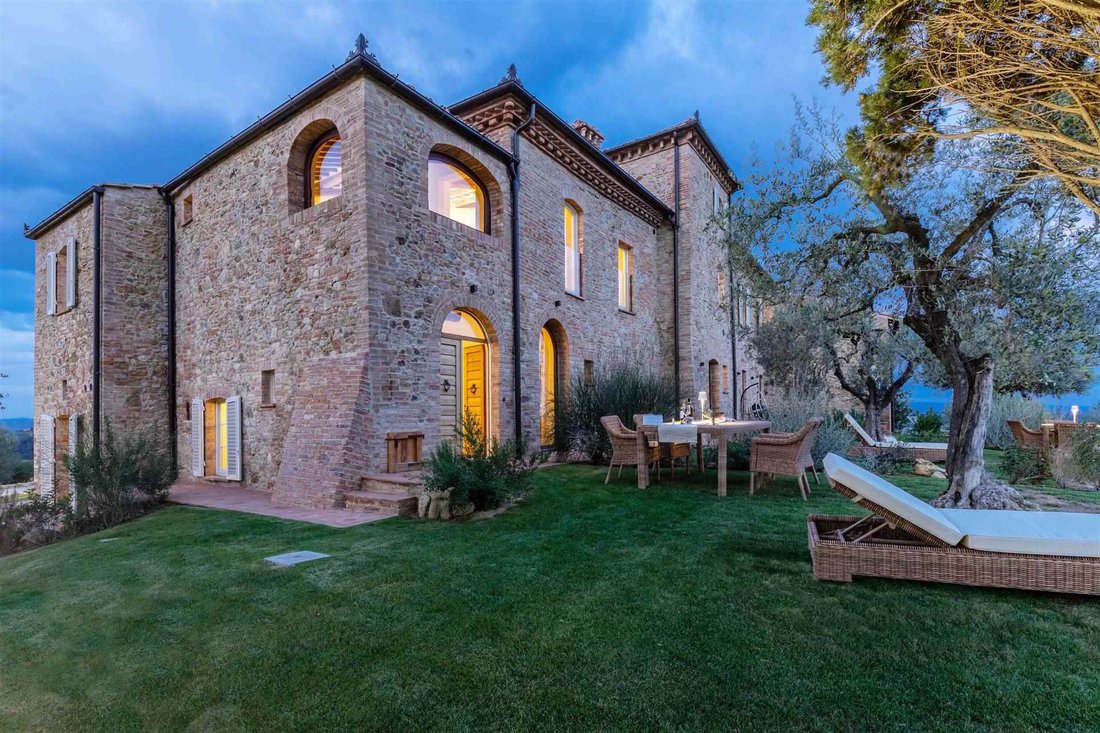 Apartment in San Gimignano, Tuscany, Italy 1 - 13659074