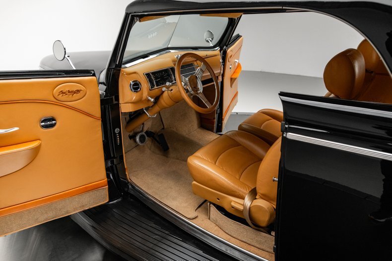 Cabriolet in Charlotte, United States 2 - 13656974