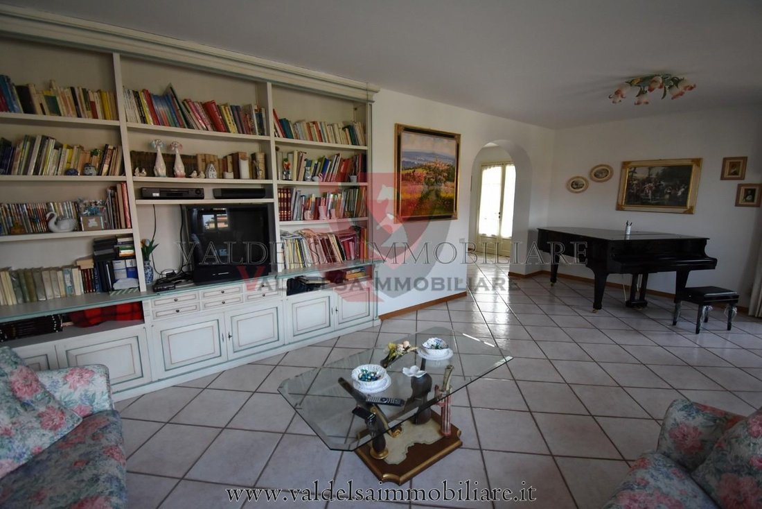 Villa in Colle di Val d'Elsa, Tuscany, Italy 5 - 12567956