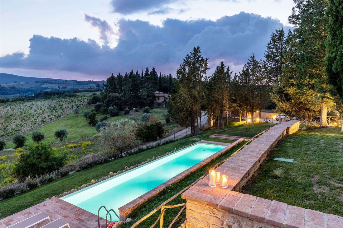 Apartment in San Gimignano, Tuscany, Italy 2 - 13659074