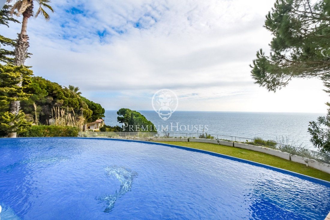 House in Lloret de Mar, Catalonia, Spain 3 - 12725573