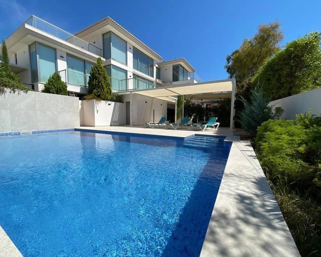 Villa in Benissa, Valencian Community, Spain 1 - 13666085