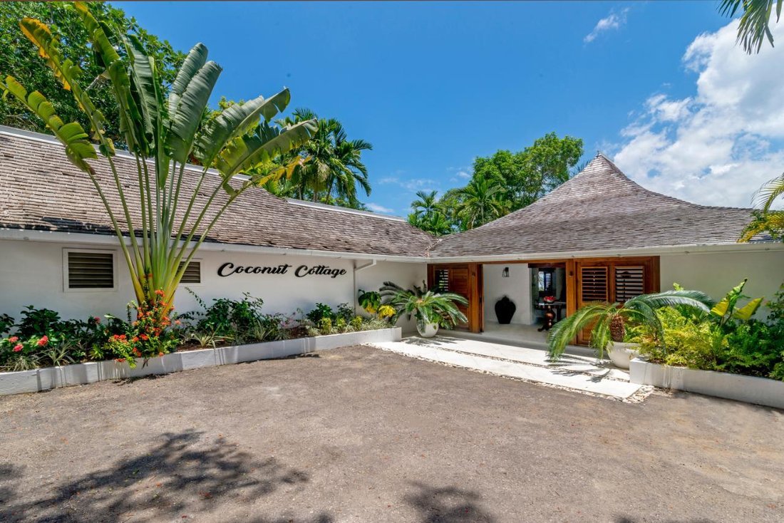 Villa in Hanover, Hanover Parish, Jamaica 2 - 13662670