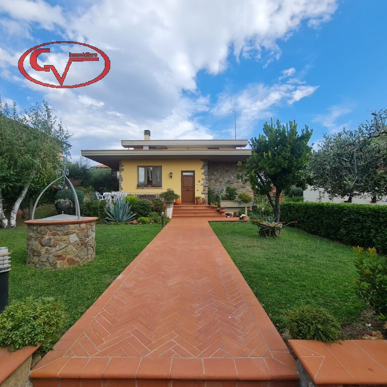 Villa in San Giustino Valdarno, Tuscany, Italy 1 - 13656429