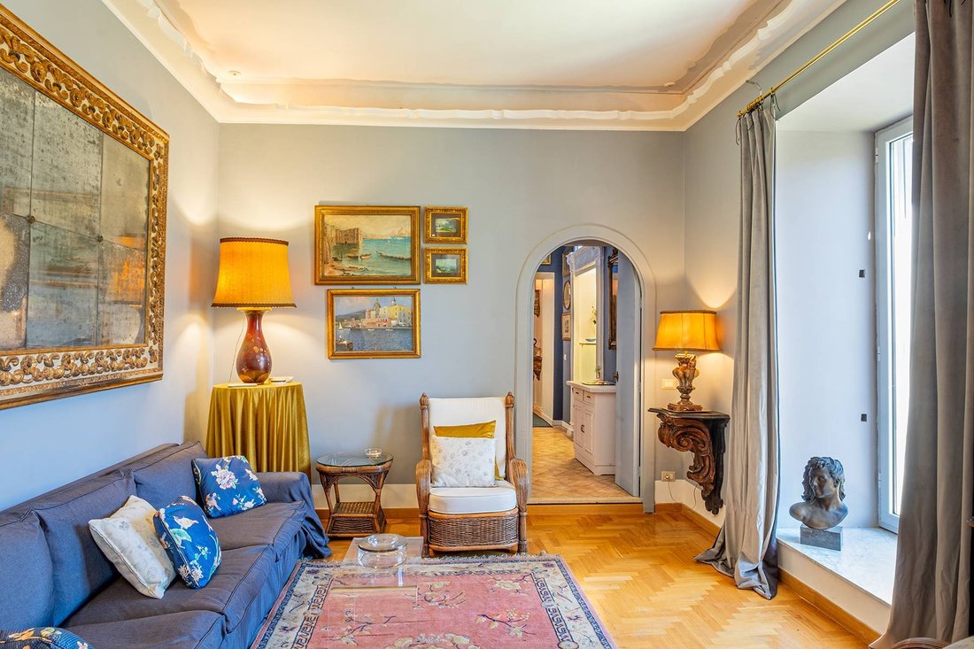 Calabritto Apartment Refined Luxury In The Heart Of In Naples