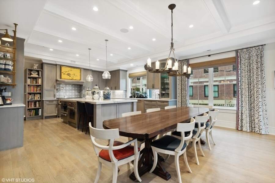 Customize A Condo In A New Luxury In Lake Bluff, Illinois, United