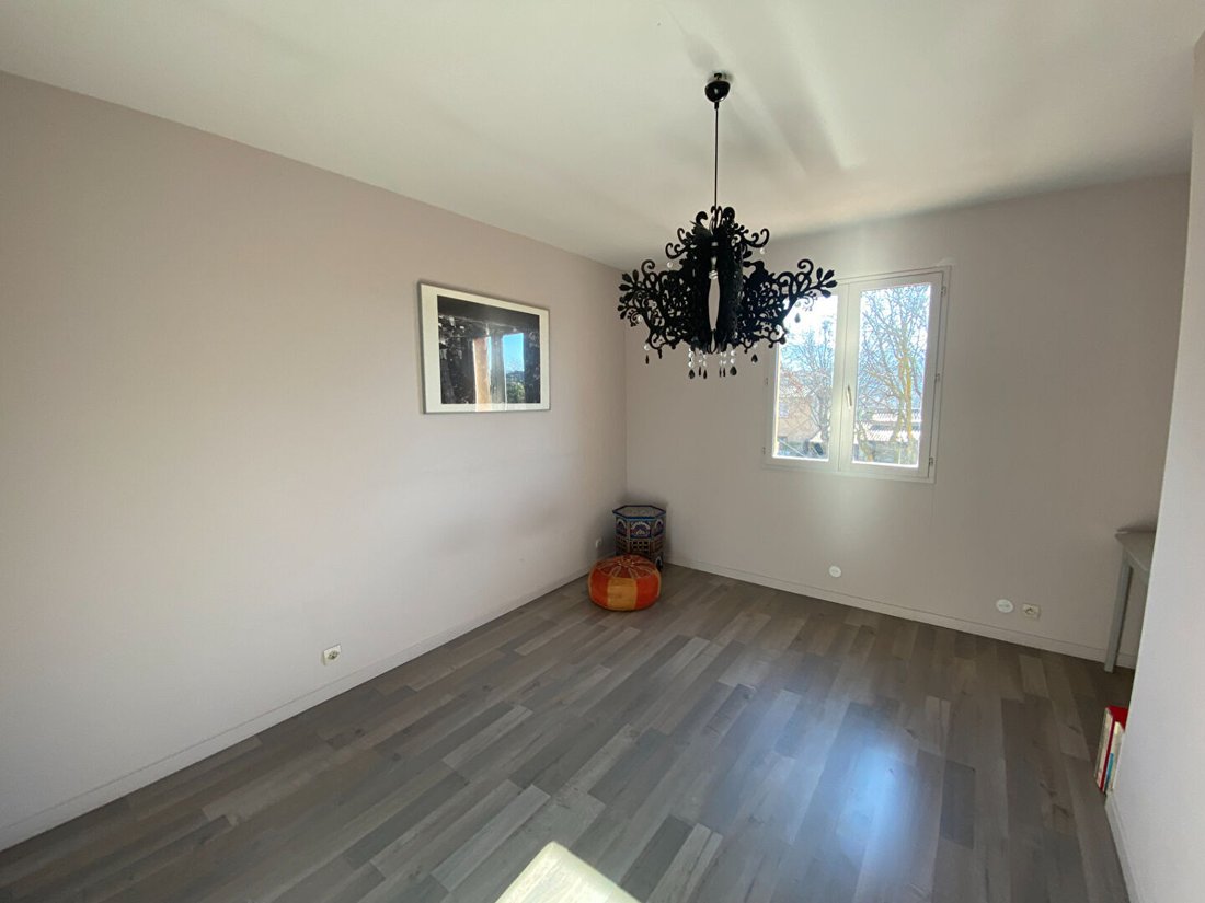 House In Bouc Bel Air, Provence Alpes Côte D'azur, France For Sale