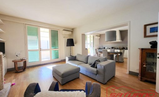 Apartment in Historic Center, Lucca, Tuscany 1