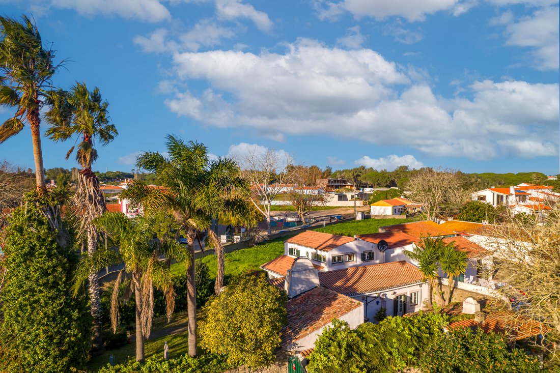 Charming T2+1 Rustic Country House In Morelinho, On In Sintra, Lisbon