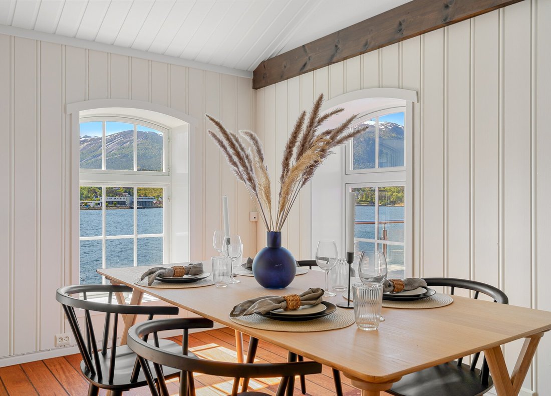 Curated visual reference: Fresh Look at Beautiful Apartment Located In Maritime In Sandane Vestland Norway