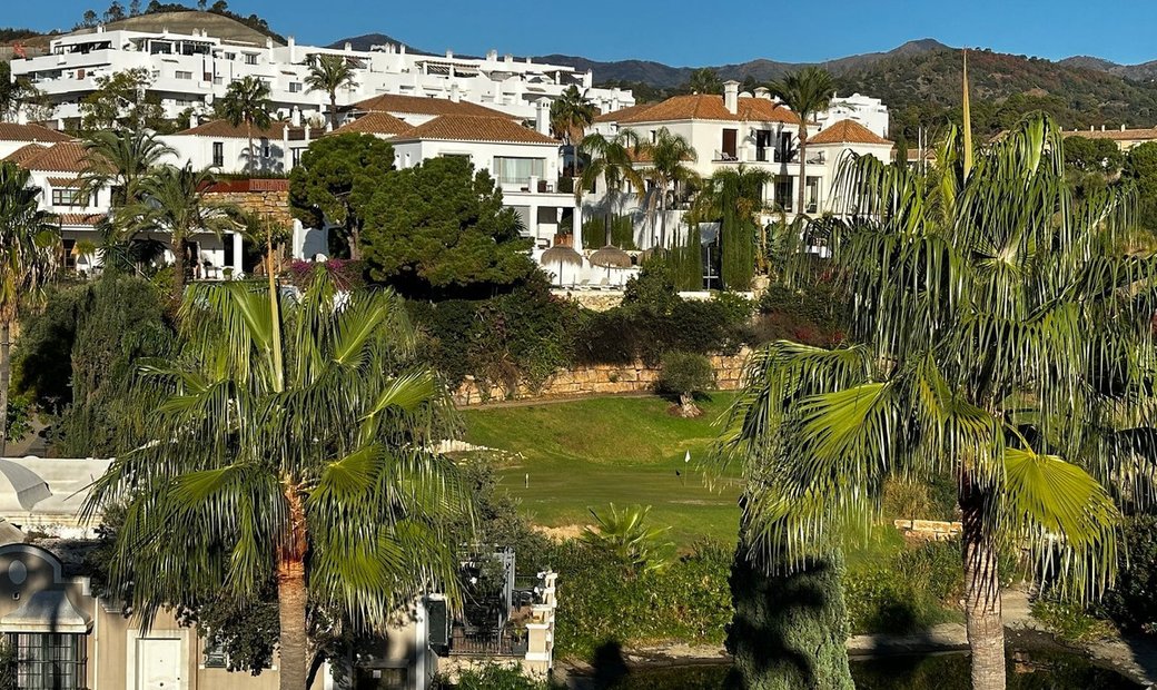 Selwo Houses / Villa In Estepona, Andalusia, Spain For Sale (13676406)