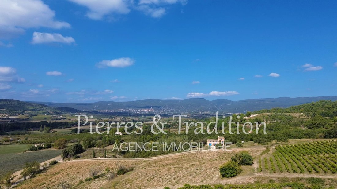 Apt, Single Storey House With Large In Apt, Provence Alpes Côte D'azur