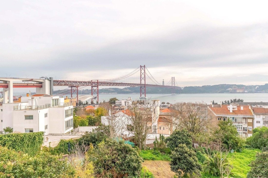 Townhouse in Alcantara, Lisbon, Portugal 3 - 13648748