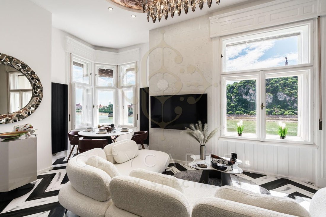 Apartment in Budapest, Hungary 1 - 13667211