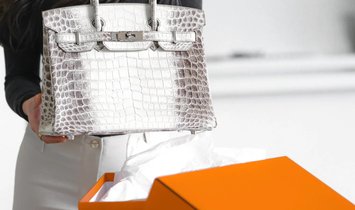 Hermès Birkin Sellier 25 in Madame Leather in Colour Graphite (88) with Palladium Hardware.