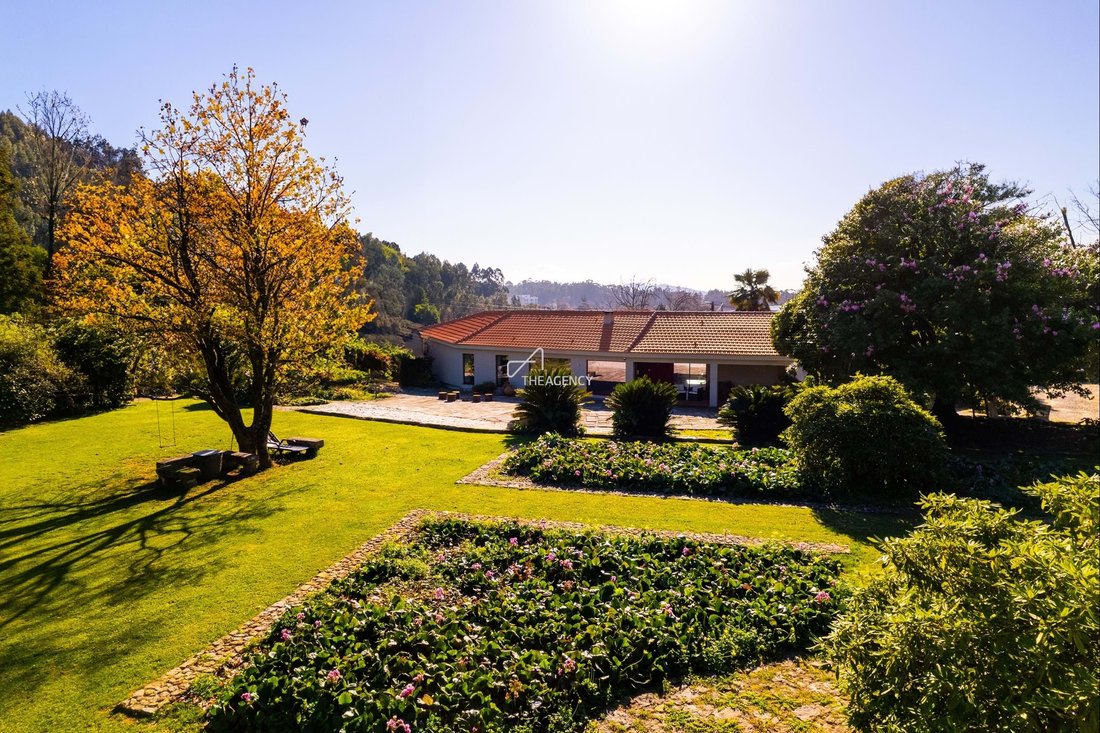 Villa in Serzedo e Perosinho, Porto District, Portugal 1 - 13667766