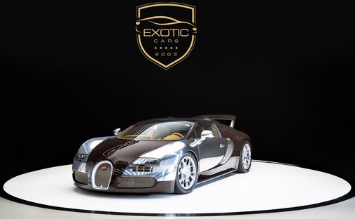 2012 Bugatti Veyron awd in Dubai, United Arab Emirates 1