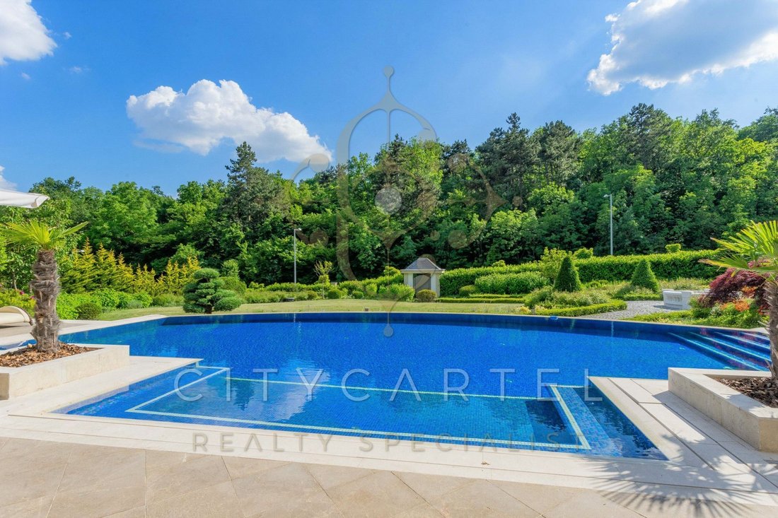 Villa in Budapest, Hungary 4 - 13679218