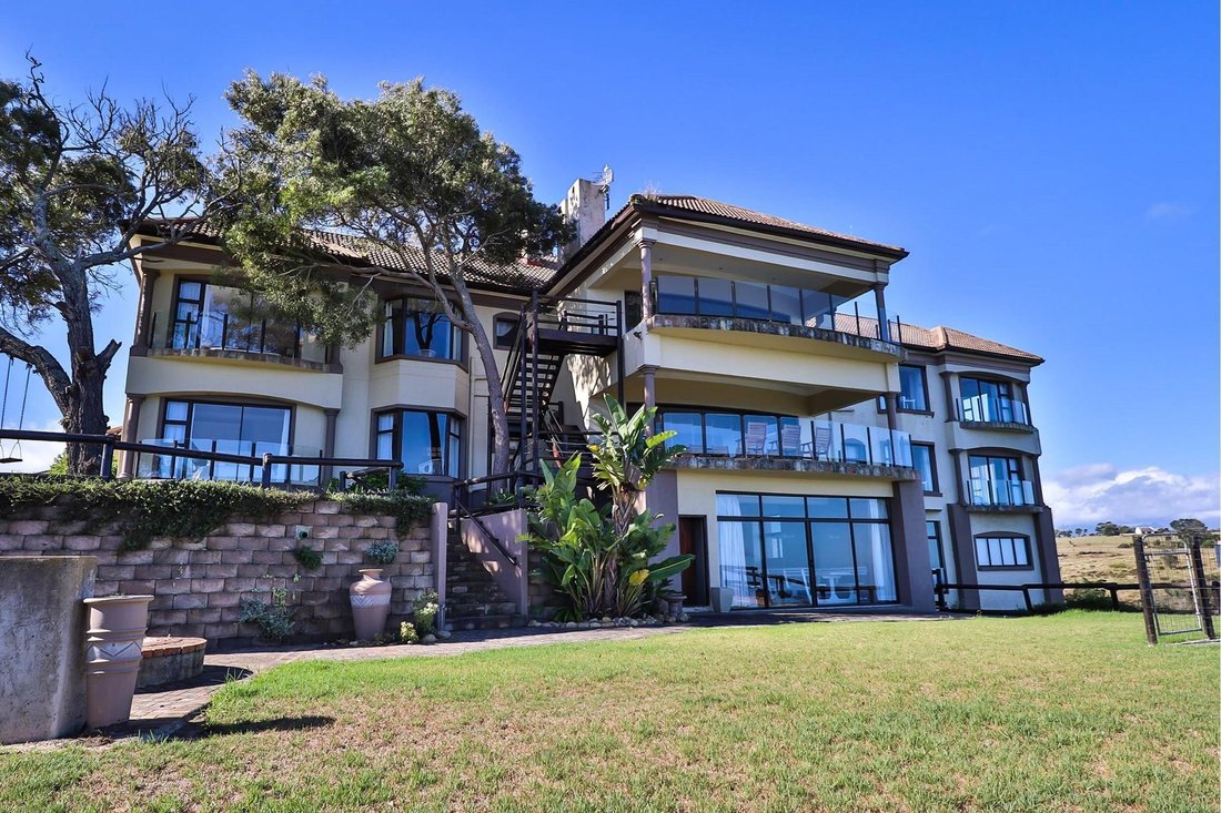 14 Bedroom Property For Sale In Groot Brakrivier, Western Cape, South