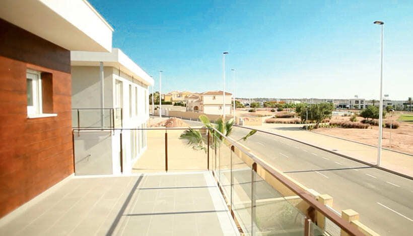 Villa in Elx / Elche, Valencian Community, Spain 2 - 12686309