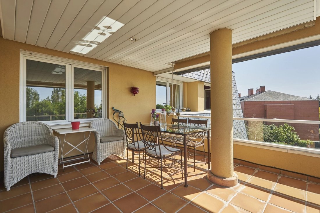 House in Hortaleza, Madrid, Spain 2 - 13681159