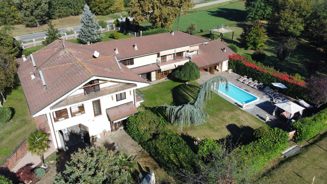 Villa in Bruno, Piedmont, Piedmont, Italy 4 - 13681543