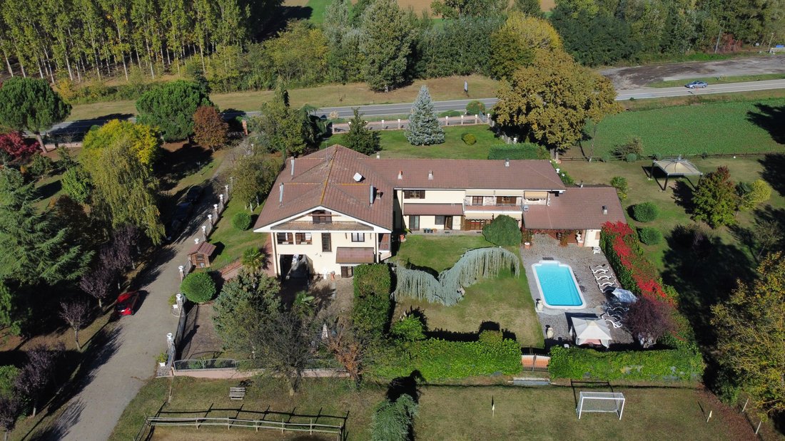 Villa in Bruno, Piedmont, Piedmont, Italy 5 - 13681543