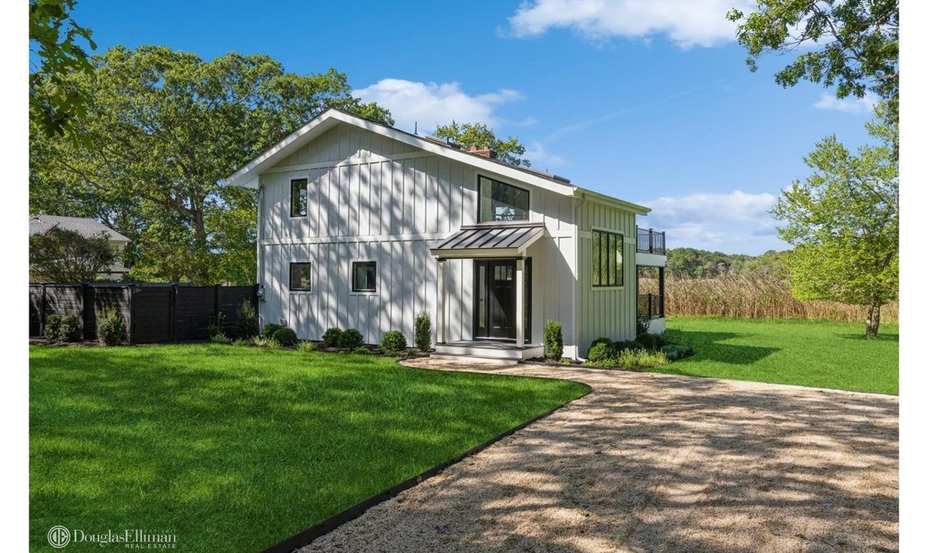 House Quogue In Quogue, New York, United States For Sale (13167322)