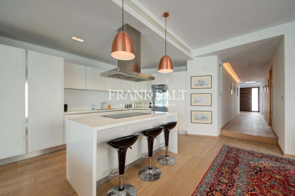 Portomaso Laguna, Furnished Apartment In Saint Julian's, Malta For Sale