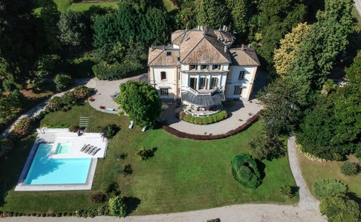 Villa in Meina, Piedmont, Italy 1