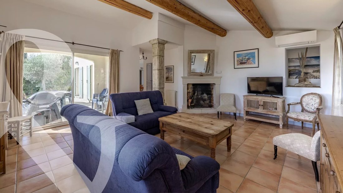 Paradou House In Paradou, Provence Alpes Côte D'azur, France For Sale (13682311)