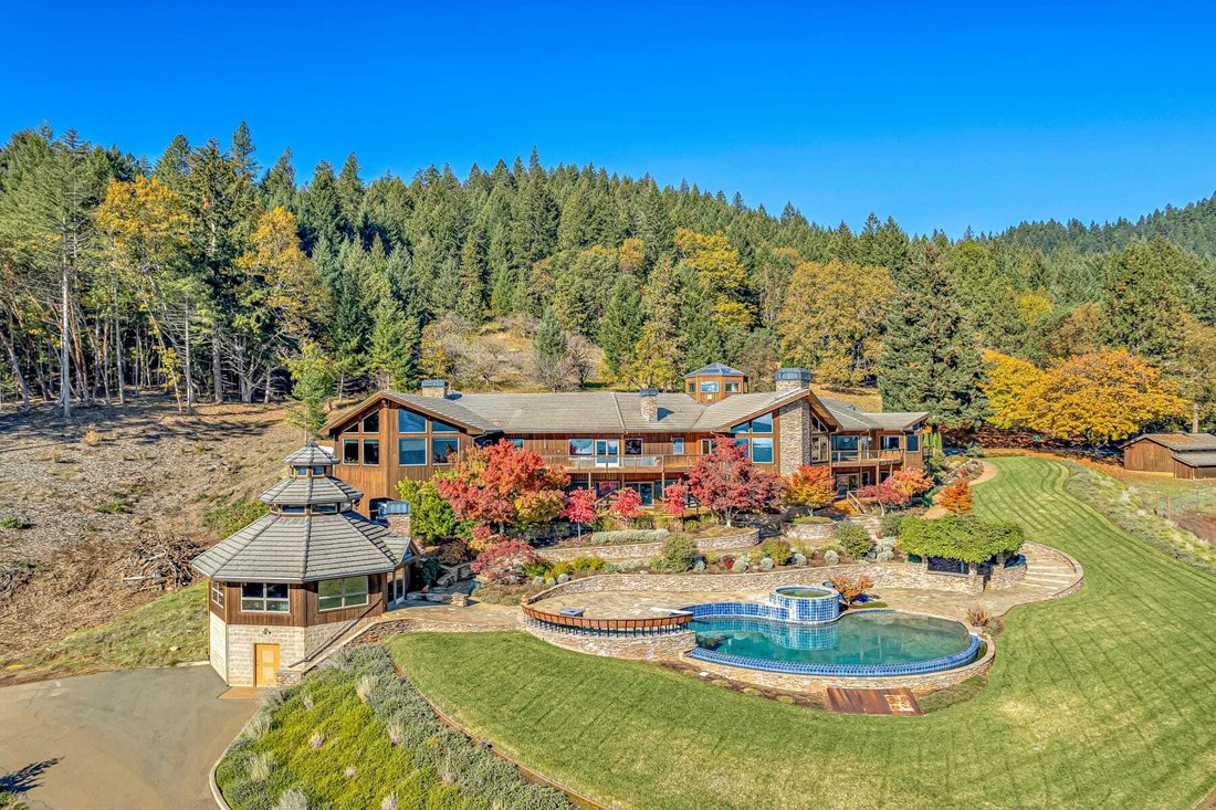 6380 Tunnel Loop Road Grants Pass, Or In Grants Pass, Oregon, United