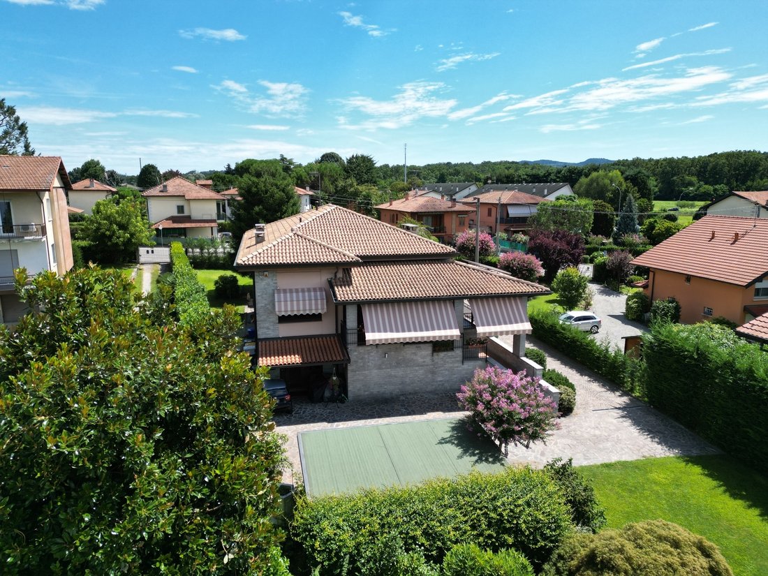 Villa in Laveno-Mombello, Lombardy, Italy 5 - 13689979