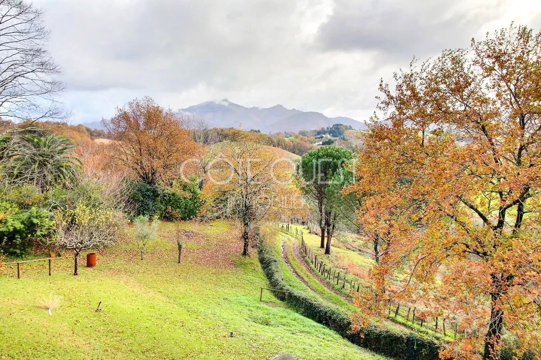 Urrugne A Property Near The Beach And In Urrugne, Nouvelle Aquitaine