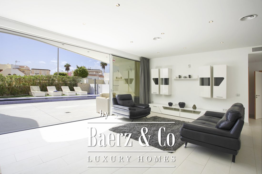 Villa in La Caleta, Adeje, Canary Islands 3 - 13689607