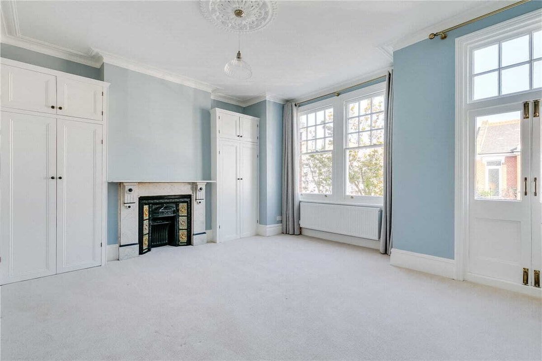 Gowan Avenue, Fulham Sw6 In London, England, United Kingdom For Sale (13689172)