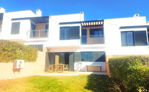 House in Praia dos Pescadores, Olhos de Agua, Portugal 1