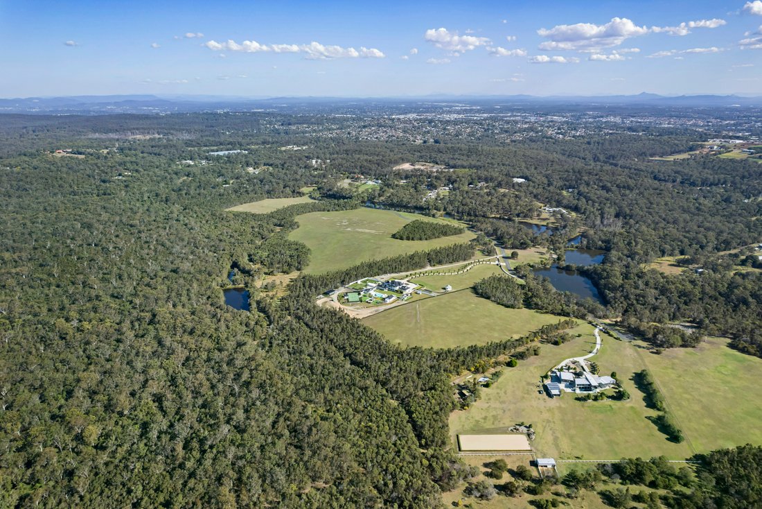 Wollowra Estate In Burbank, Queensland, Australia For Sale (13690007)