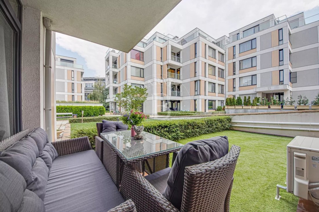 One Bedroom Apartment With Its Own Yard In A Gated Complex In Sofia