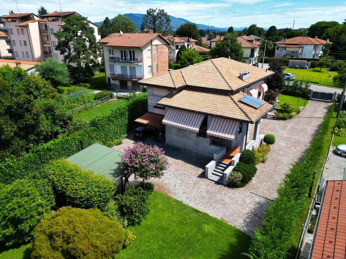Villa in Laveno-Mombello, Lombardy, Italy 4 - 13689979