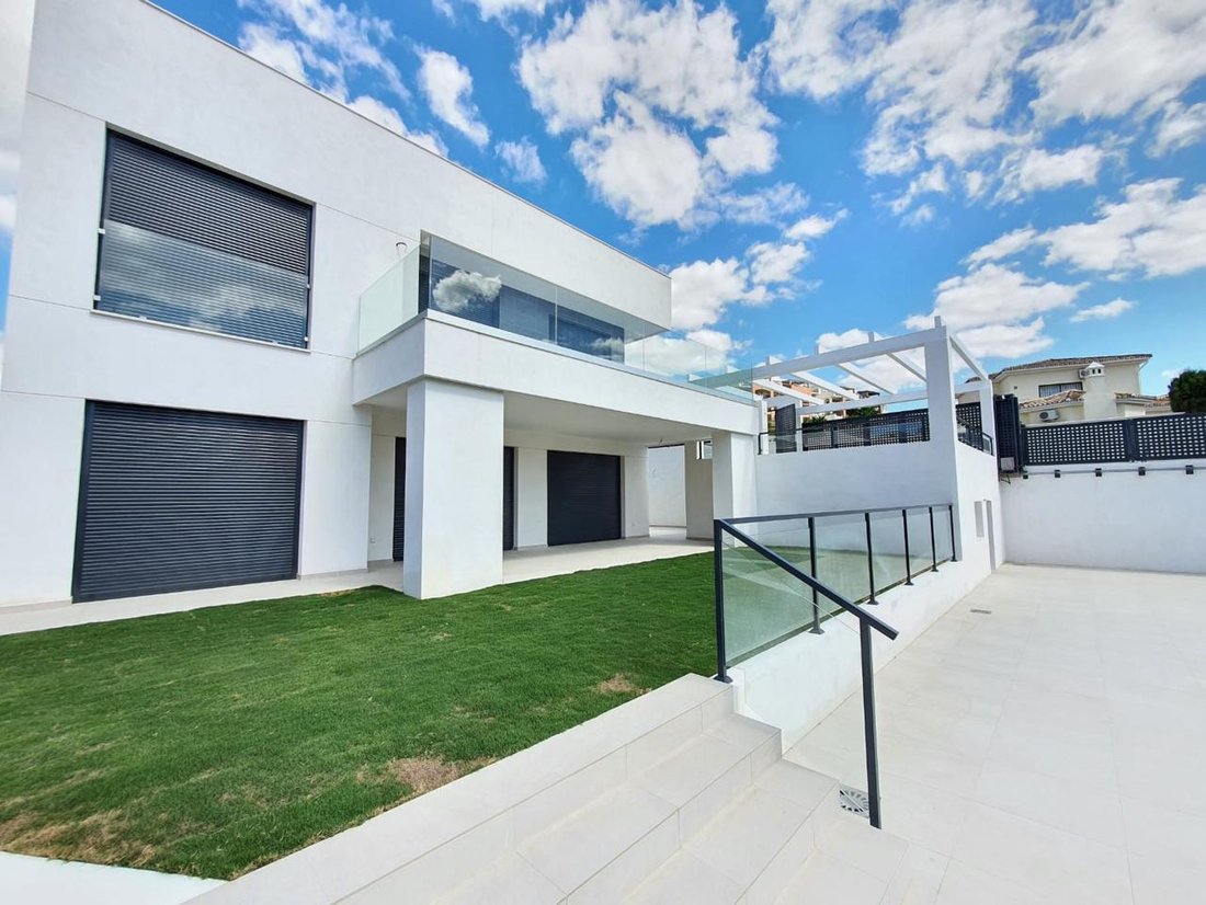 Villa in Manilva, Andalusia, Spain 1 - 13689073