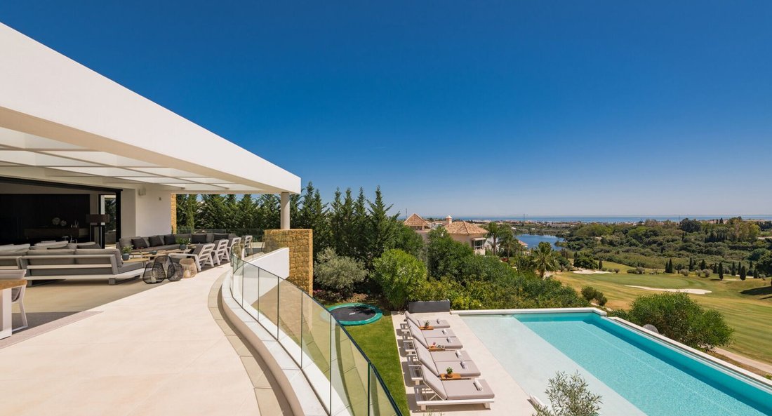 Villa in Benahavis, Andalusia, Spain 1 - 13692334
