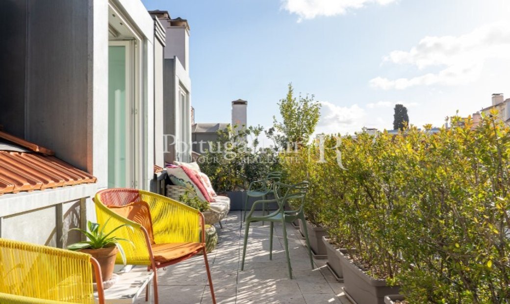 Duplex (Penthouse), Renovation Project By One Of In Lisbon, Lisbon