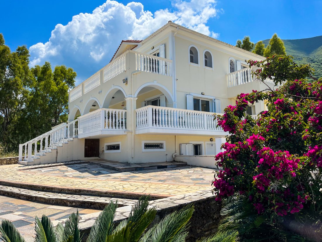 Villa in Pigadakion, Alykes, Greece 1 - 13690261
