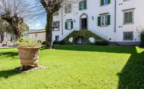 House in Dicomano, Tuscany, Italy 1