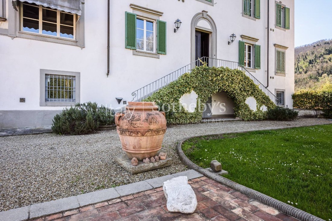 House in Dicomano, Tuscany, Italy 2 - 12710373