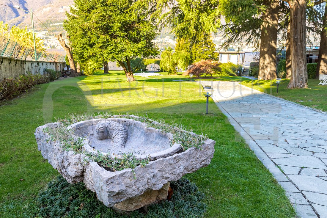 Villa in Faggeto Lario, Lombardy, Italy 2 - 12044629