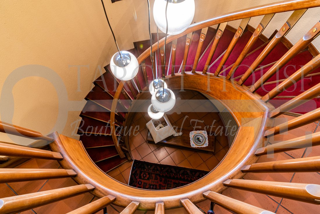 Villa in Fino Mornasco, Lombardy, Italy 2 - 12044613