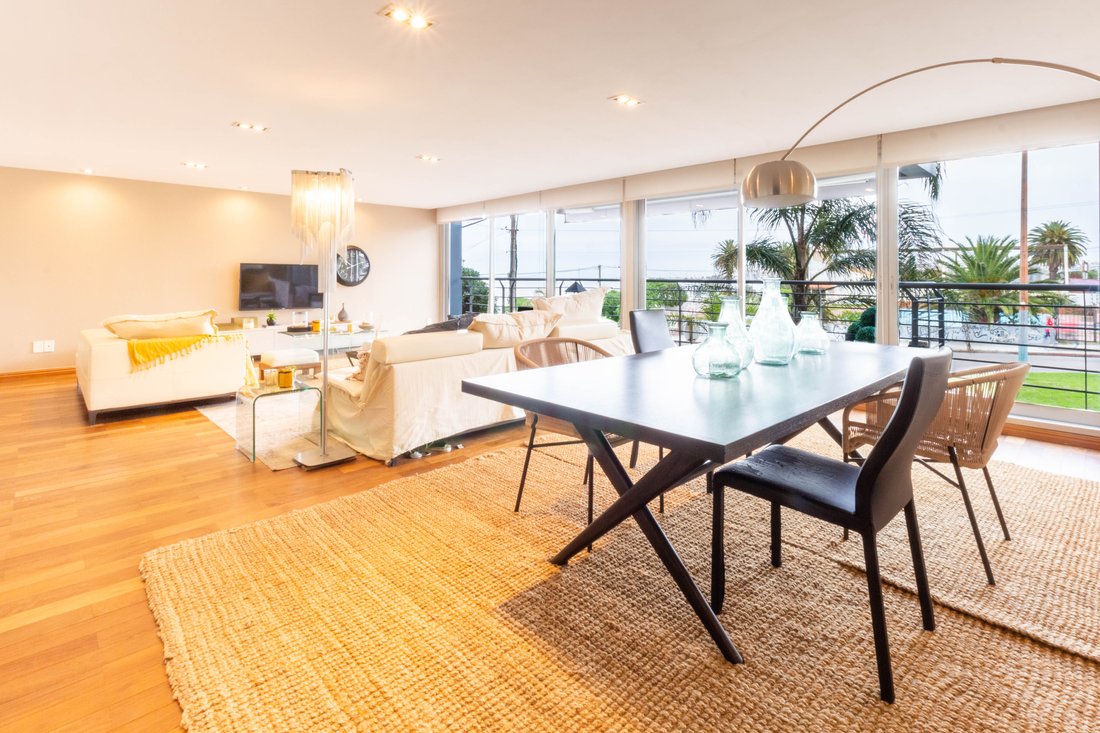 Apartment in Montevideo, Departamento de Montevideo, Uruguay 3 - 13698292